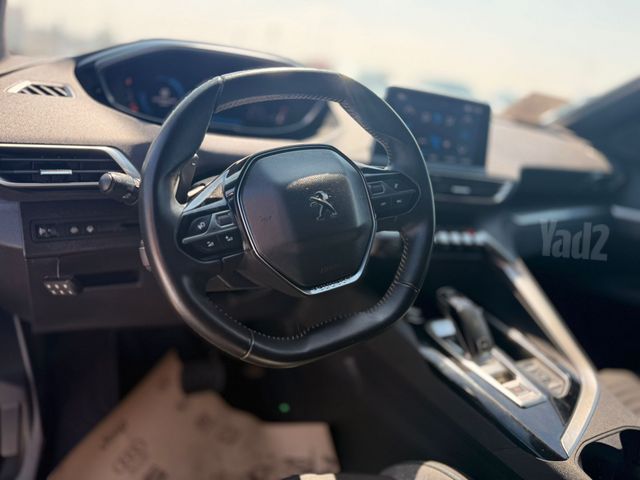 פיג'ו 3008