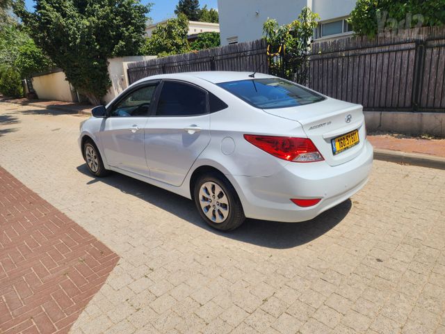 יונדאי אקסנט i25