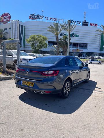 רנו מגאן
