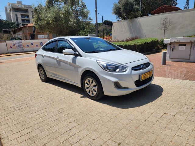 יונדאי אקסנט i25