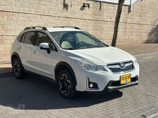 מודעת רכב סובארו XV