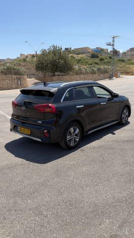 קיה נירו