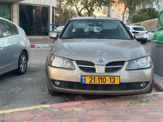 ניסאן אלמרה