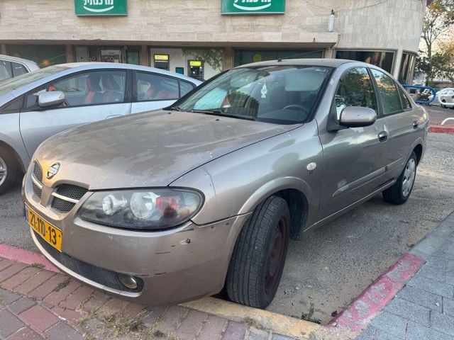 ניסאן אלמרה