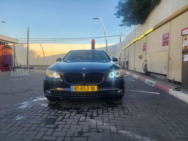 מודעת רכב ב מ וו סדרה 7