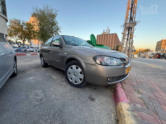 ניסאן אלמרה