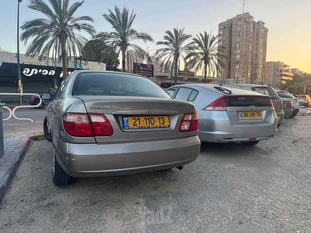 ניסאן אלמרה