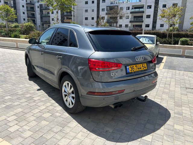 אאודי Q3