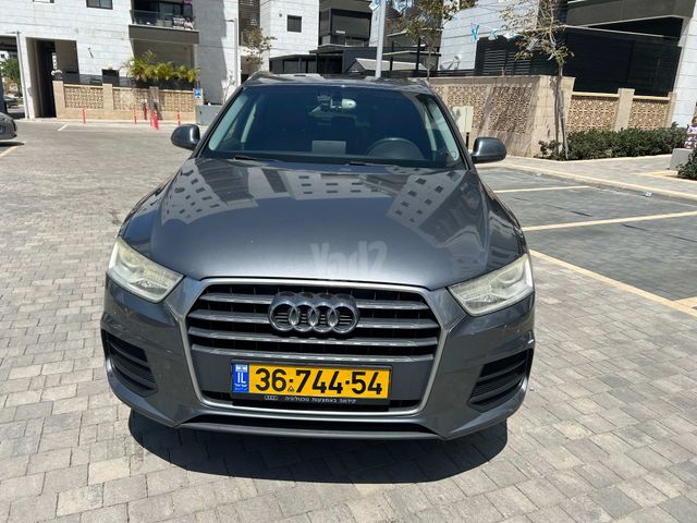 אאודי Q3