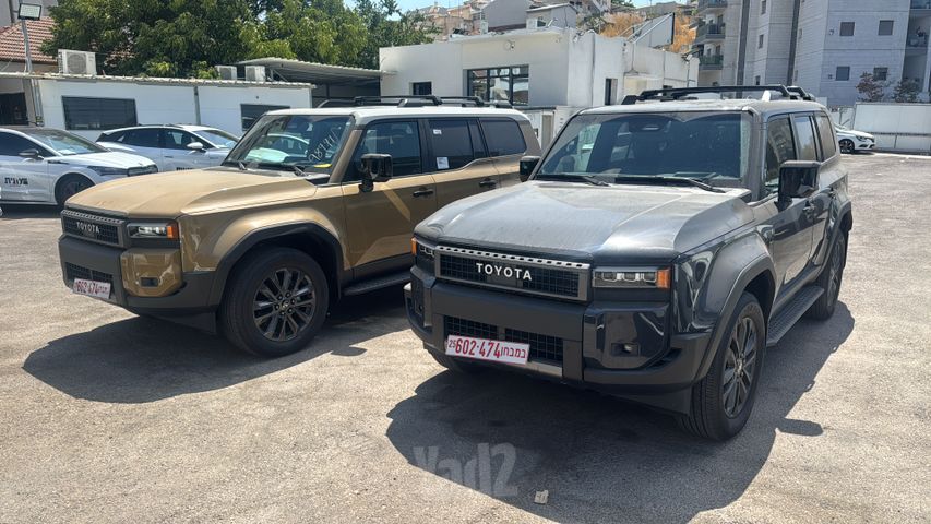 טויוטה לנד קרוזר