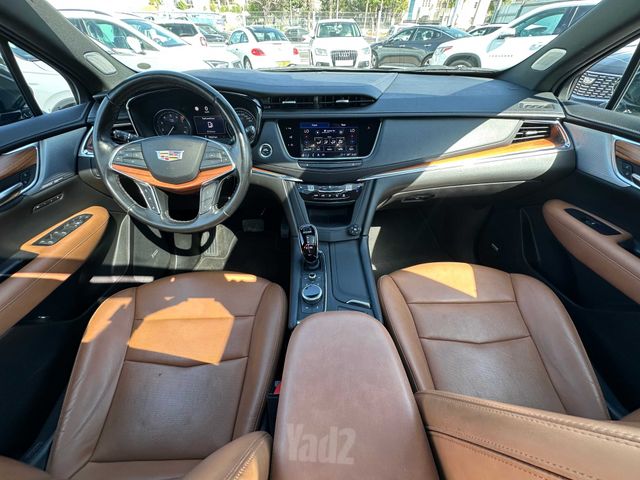 קאדילק XT5