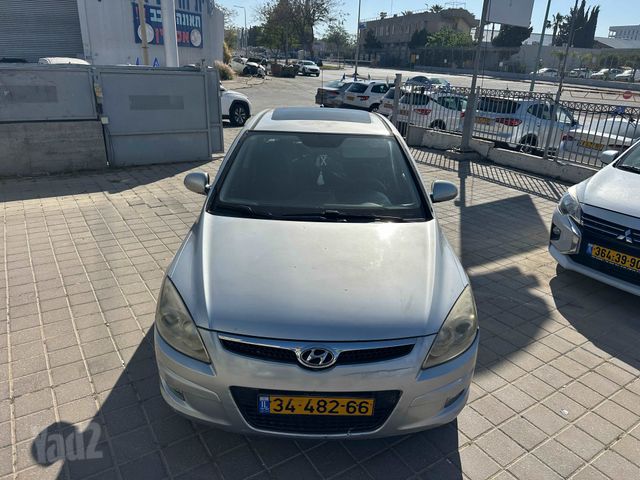 יונדאי i30