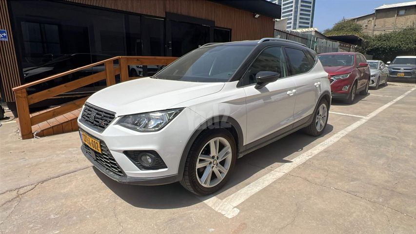 מודעת רכב סיאט ארונה