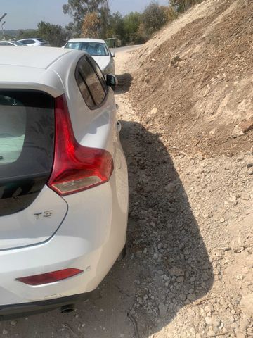 וולוו V40