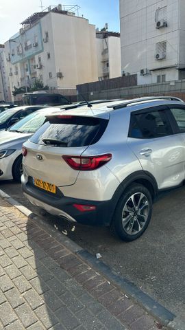 מודעת רכב קיה סטוניק