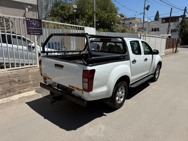 מודעת רכב איסוזו די-מקס 2