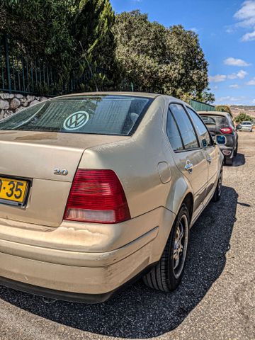 מודעת רכב פולקסווגן בורה