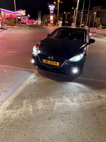מאזדה 3