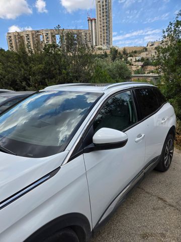 פיג'ו 3008