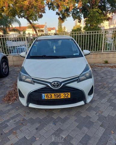 מודעת רכב טויוטה יאריס