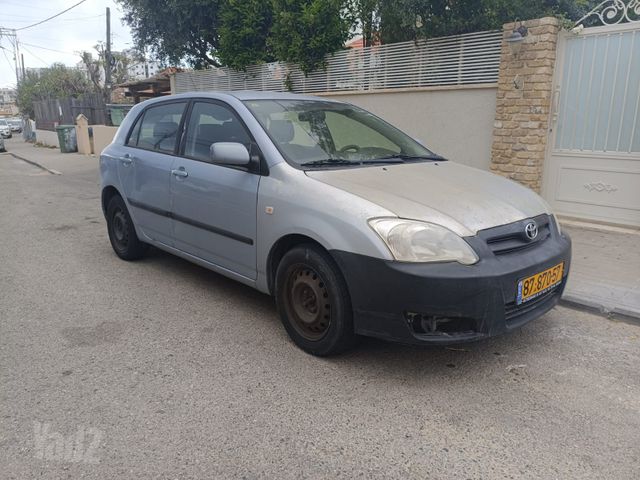 טויוטה קורולה