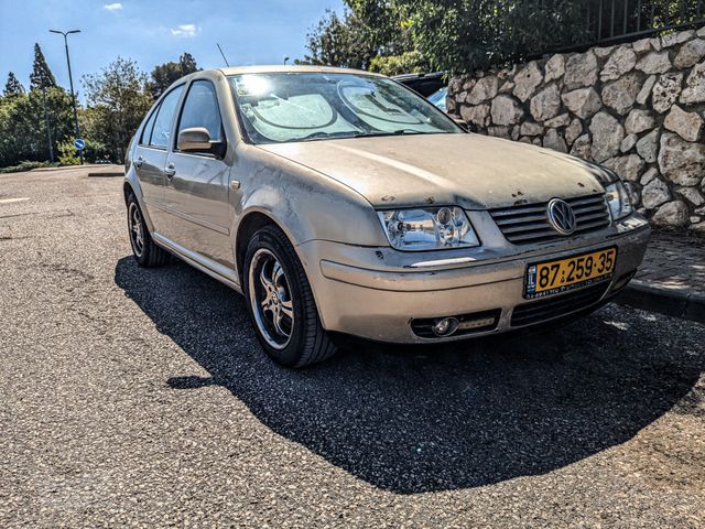 פולקסווגן בורה