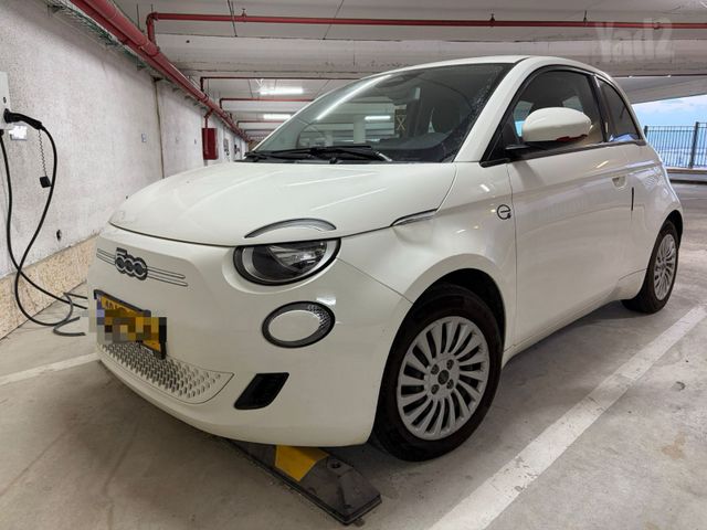 פיאט 500E