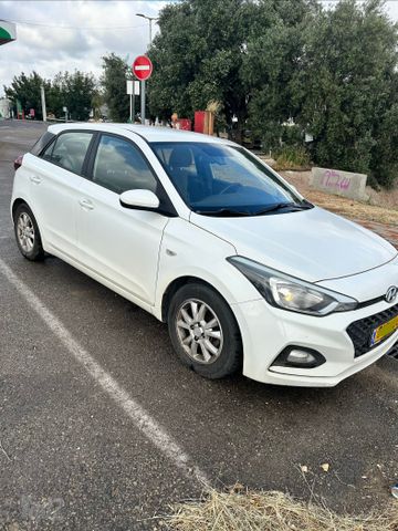 יונדאי i20