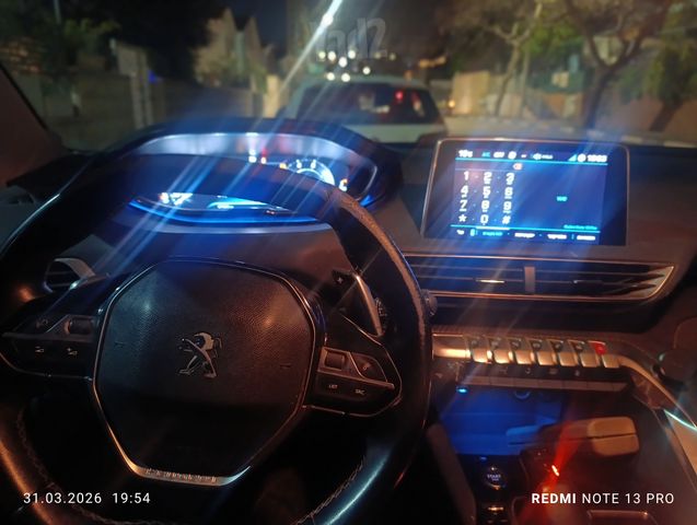 פיג'ו 3008