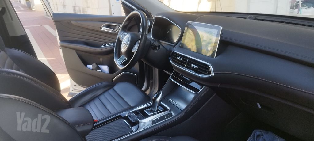 אם ג'י EHS PHEV