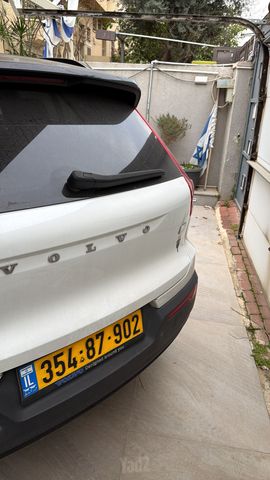 וולוו XC40