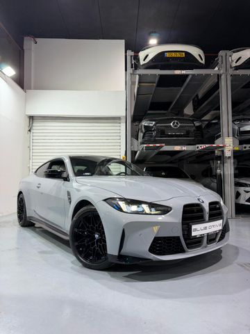 ב מ וו M4