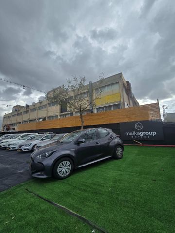 טויוטה יאריס