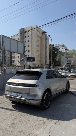 יונדאי איוניק 5