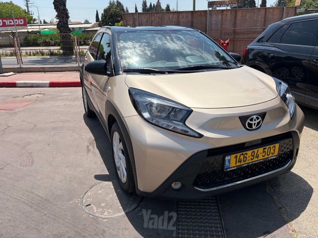מודעת רכב טויוטה אייגו X