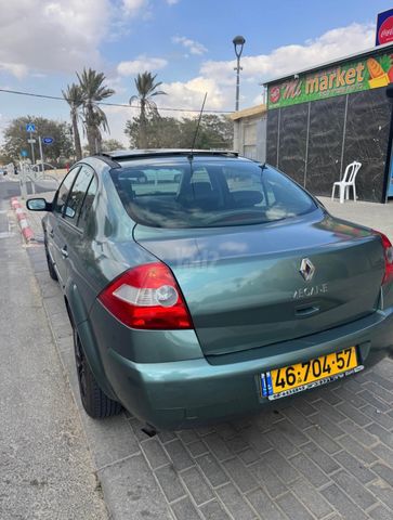 רנו מגאן