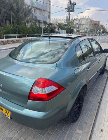 רנו מגאן