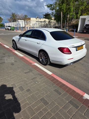 מרצדס-בנץ E-class