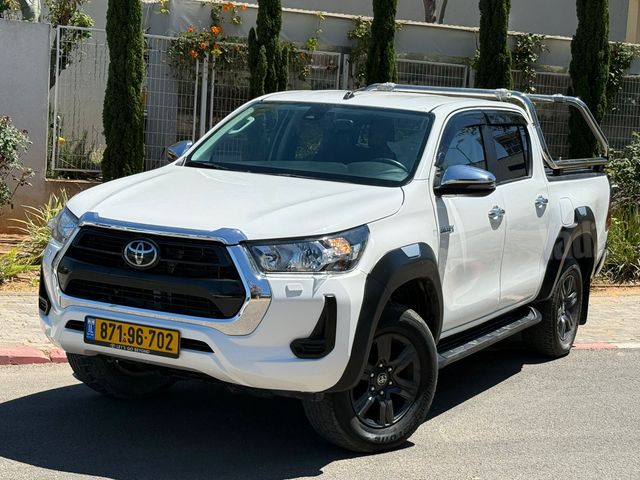 מודעת רכב טויוטה היילקס
