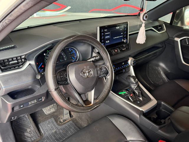 טויוטה RAV4