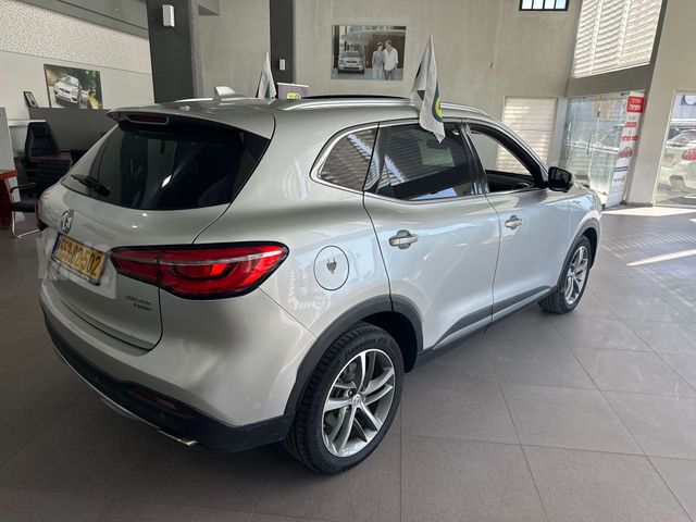 אם ג'י EHS PHEV