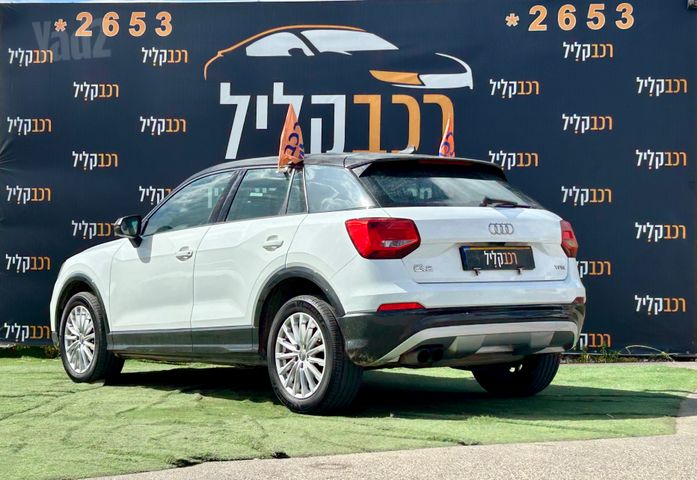 אאודי Q2