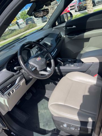 קאדילק XT4