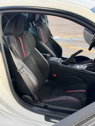 סובארו BRZ