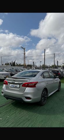 ניסאן סנטרה