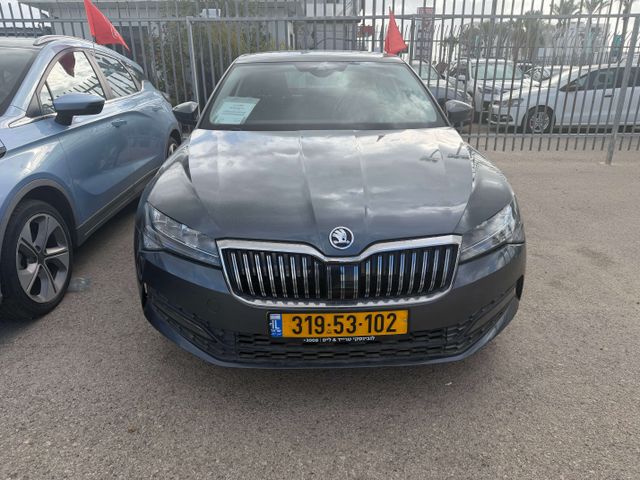 מודעת רכב סקודה סופרב