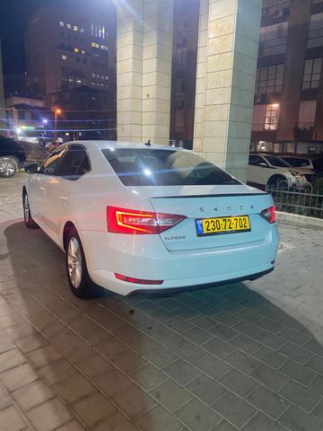 מודעת רכב סקודה סופרב