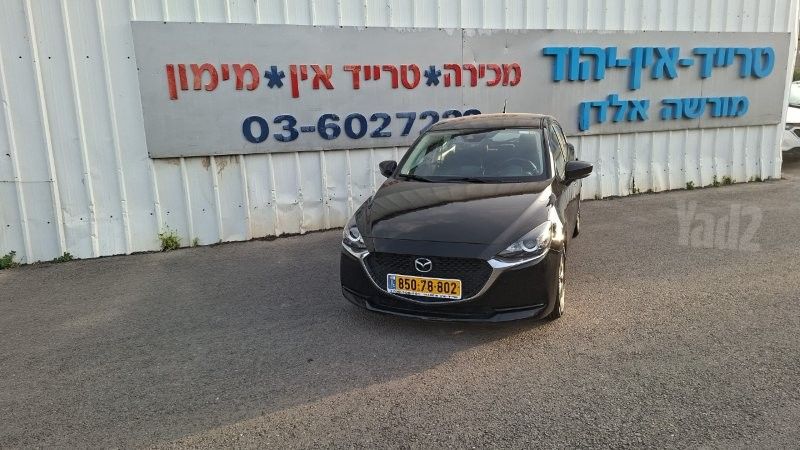 מודעת רכב מאזדה 2