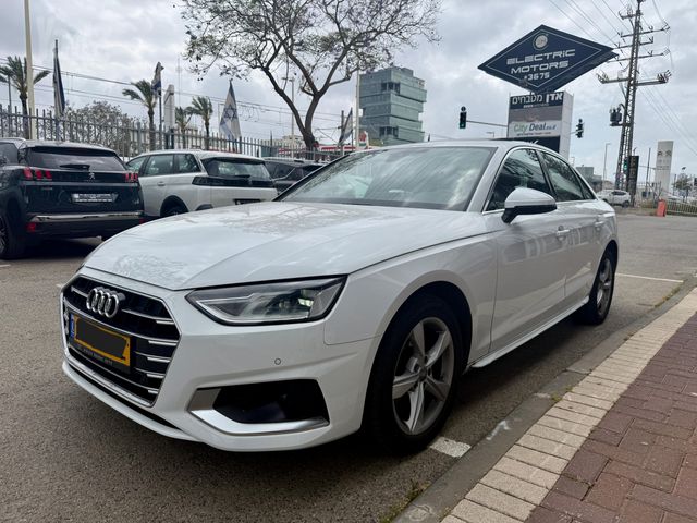 מודעת רכב אאודי A4