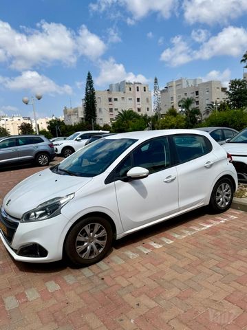מודעת רכב פיג'ו 208
